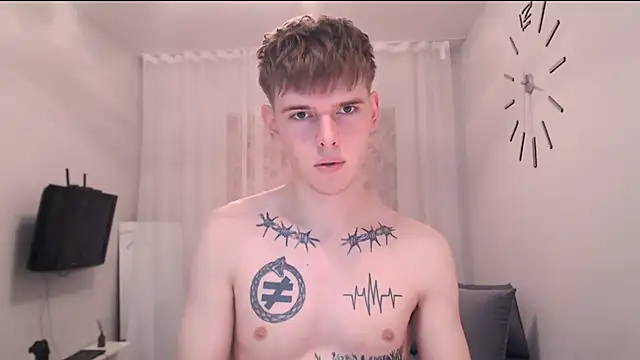 Snapshot of Fredd_Xanders chatting on May 2026 04:51:01 AM Fredd Xanders online show from May 2026 04:51:01 AM