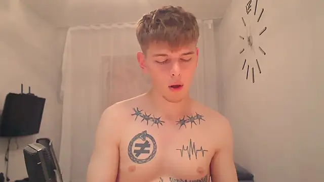 Fredd Xanders online show from July 2026 03:33:02 AM
