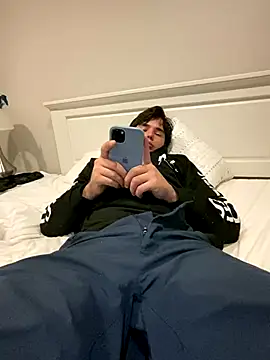 Snapshot of phantom898983 chatting on December 2025 09:55:01 PM phantom898983 online show from December 2025 09:55:01 PM