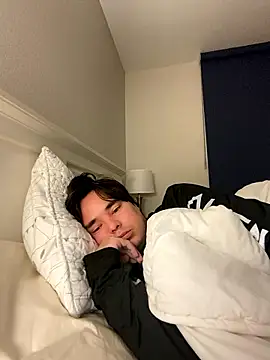 Snapshot of phantom898983 chatting on January 2026 04:22:01 PM phantom898983 online show from January 2026 04:22:01 PM