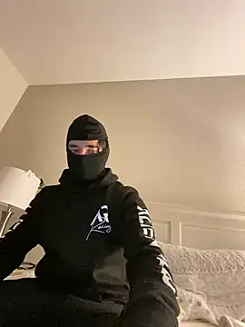 Snapshot of phantom898983 chatting on February 2026 08:33:02 AM phantom898983 online show from February 2026 08:33:02 AM