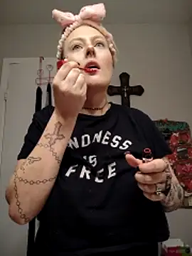 SpiderRose online show from December 2025 01:34:01 AM