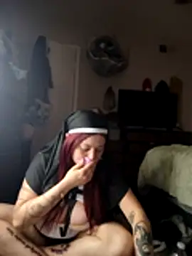 SpiderRose online show from April 2026 05:43:01 PM