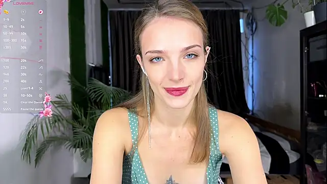 Miss Monroe online show from February 2026 06:22:02 AM