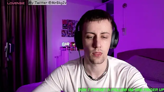 Snapshot of Brellisimo chatting on May 2026 05:20:02 PM Brellisimo online show from May 2026 05:20:02 PM