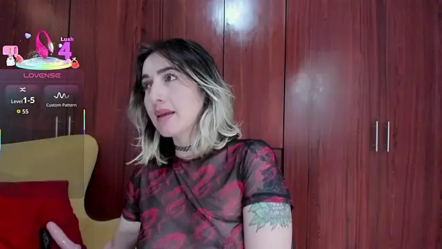 carly grasso online show from November 2025 03:55:02 PM