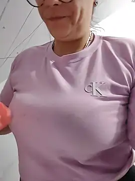 Snapshot of Susana_Rojas chatting on February 2026 02:11:01 AM Susana Rojas online show from February 2026 02:11:01 AM