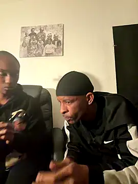 Snapshot of Dreadyyy chatting on December 2025 04:52:01 AM Dreadyyy online show from December 2025 04:52:01 AM