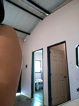 Charlott smi online show from December 2025 04:35:02 PM