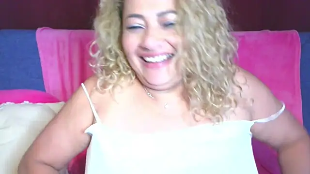 Snapshot of mariajosebarrazaa chatting on April 2026 08:18:01 PM mariajosebarrazaa online show from April 2026 08:18:01 PM