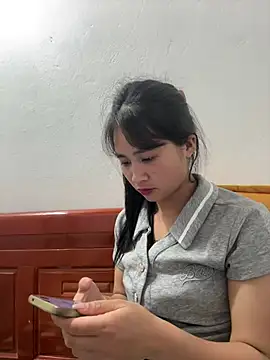 Him MountainGirl online show from March 2026 01:27:02 PM