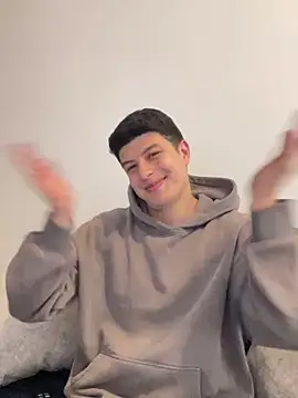 Goldenknight33 online show from March 2026 08:56:02 PM