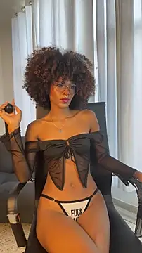 Snapshot of NaomiClay chatting on May 2026 12:21:01 PM NaomiClay online show from May 2026 12:21:01 PM