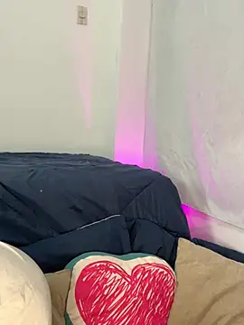 ladulcemary  online show from March 2026 07:09:01 PM