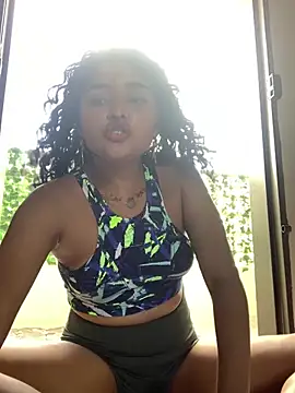 ladulcemary  online show from April 2026 07:32:01 PM