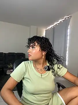 Snapshot of ladulcemary_ chatting on May 2026 08:03:02 PM ladulcemary online show from May 2026 08:03:02 PM