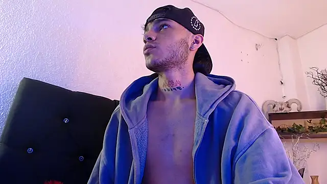 Snapshot of kingdani_hot chatting on February 2026 03:23:02 AM kingdani hot online show from February 2026 03:23:02 AM