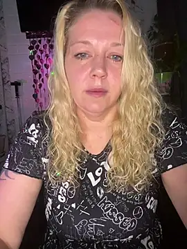 Snapshot of JenniferCarmen chatting on February 2026 03:34:02 PM JenniferCarmen online show from February 2026 03:34:02 PM