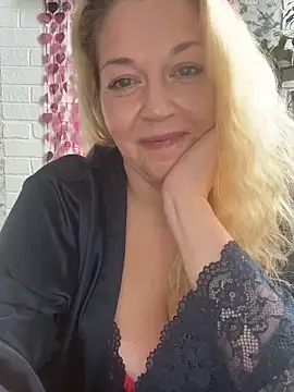 Snapshot of JenniferCarmen chatting on March 2026 05:08:02 AM JenniferCarmen online show from March 2026 05:08:02 AM