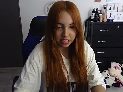 Snapshot of molly_robertsmg chatting on January 2026 11:30:02 PM molly robertsmg online show from January 2026 11:30:02 PM