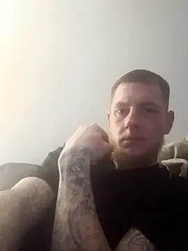 aboogie0420 online show from December 2025 01:33:01 AM