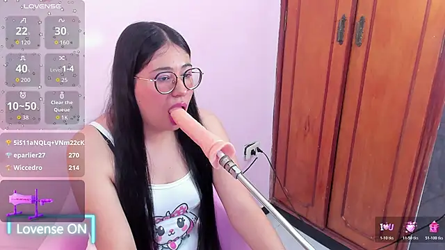 nomi blue online show from December 2025 03:45:02 AM