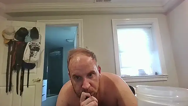 BeefyNcloudy online show from July 2026 08:22:01 PM
