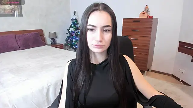 Snapshot of MiraaLes chatting on December 2025 12:23:02 PM MiraaLes online show from December 2025 12:23:02 PM