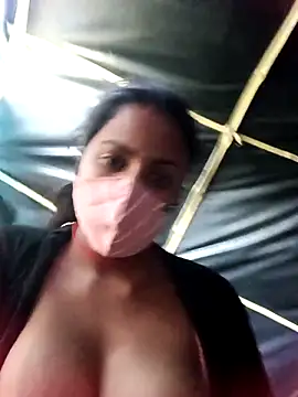 Snapshot of Poonam8080 chatting on December 2025 11:04:02 AM Poonam8080 online show from December 2025 11:04:02 AM