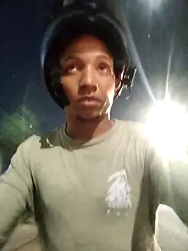 Snapshot of Andreskelly chatting on February 2026 04:35:02 AM Andreskelly online show from February 2026 04:35:02 AM