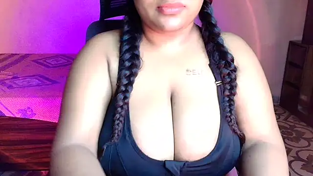 HEZALNUT online show from July 2026 06:54:02 PM