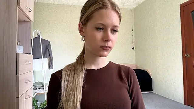 ZaidaSchwarten online show from March 2026 11:36:01 AM