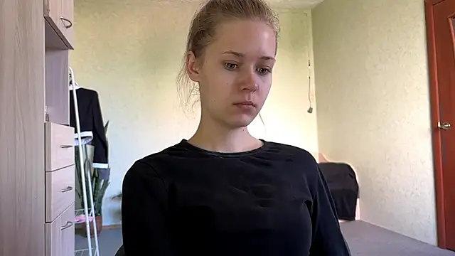 ZaidaSchwarten online show from June 2026 05:10:01 AM