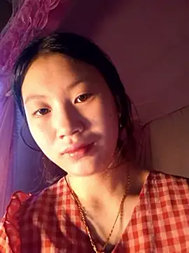 Snapshot of Lomay69 chatting on December 2025 03:35:01 AM Lomay69 online show from December 2025 03:35:01 AM