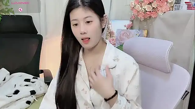 Yvonne-07 online show from January 2026 12:40:01 PM