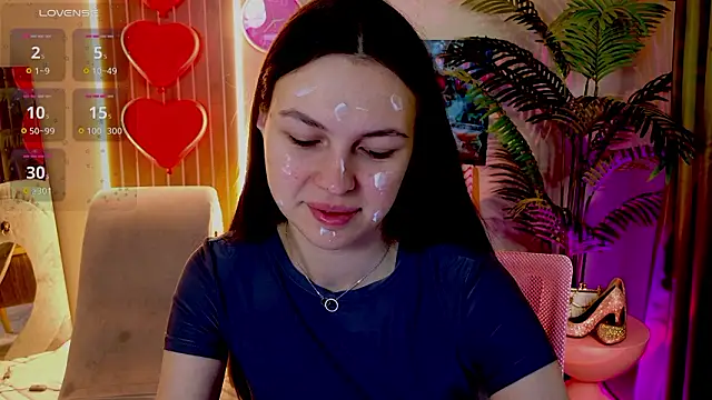 Snapshot of MaxinCarroll chatting on March 2026 05:22:01 AM MaxinCarroll online show from March 2026 05:22:01 AM