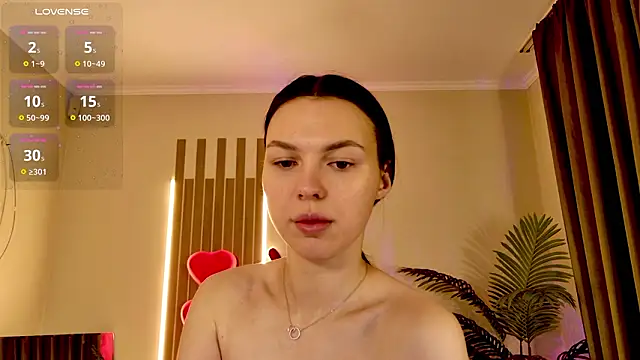 Snapshot of MaxinCarroll chatting on March 2026 06:03:02 AM MaxinCarroll online show from March 2026 06:03:02 AM