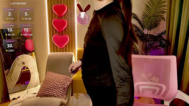 Snapshot of MaxinCarroll chatting on April 2026 05:27:02 AM MaxinCarroll online show from April 2026 05:27:02 AM