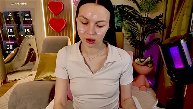 Snapshot of MaxinCarroll chatting on April 2026 10:09:01 AM MaxinCarroll online show from April 2026 10:09:01 AM