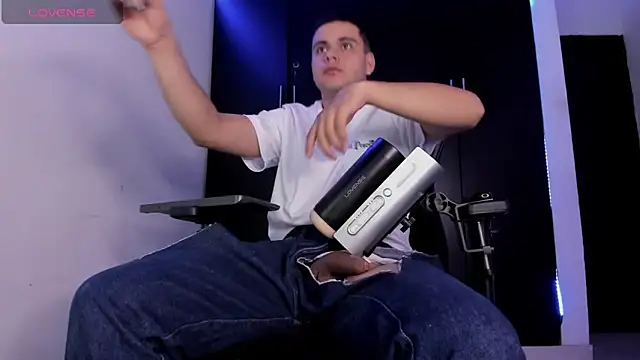 Liam Mateo online show from April 2026 05:16:01 AM