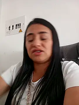 sara nina online show from December 2025 04:47:01 PM