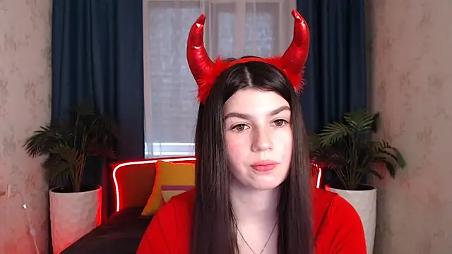 KisaModel online show from December 2025 03:45:02 AM