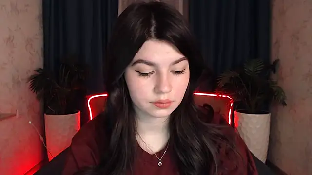 KisaModel online show from February 2026 01:10:02 AM