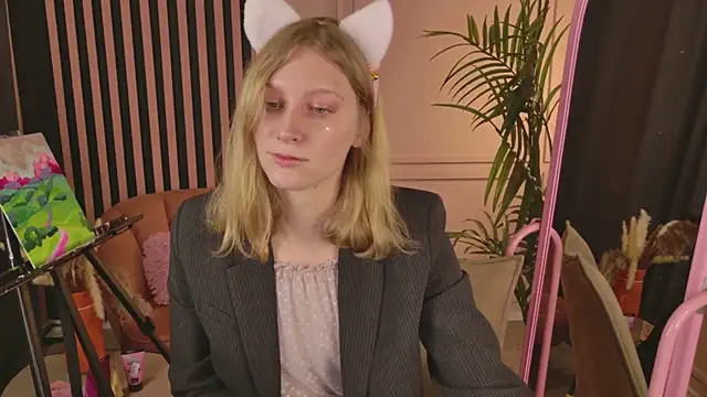 AsyaLumi online show from December 2025 06:09:01 AM