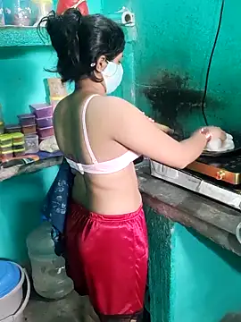 Snapshot of Cuple_masti72 chatting on May 2026 03:45:02 AM Cuple masti72 online show from May 2026 03:45:02 AM