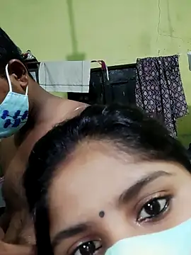 Snapshot of Cuple_masti72 chatting on May 2026 05:31:02 PM Cuple masti72 online show from May 2026 05:31:02 PM