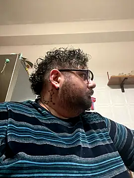 Snapshot of P0rco89 chatting on January 2026 11:07:02 PM P0rco89 online show from January 2026 11:07:02 PM