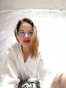 NikkyNatural online show from December 2025 09:09:02 PM