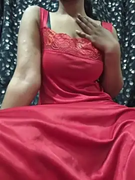 Rose1728 online show from March 2026 07:54:01 PM