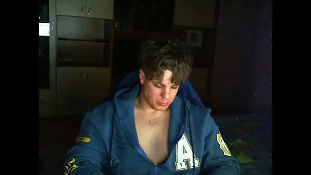 GymGuy0505 online show from March 2026 10:58:01 PM